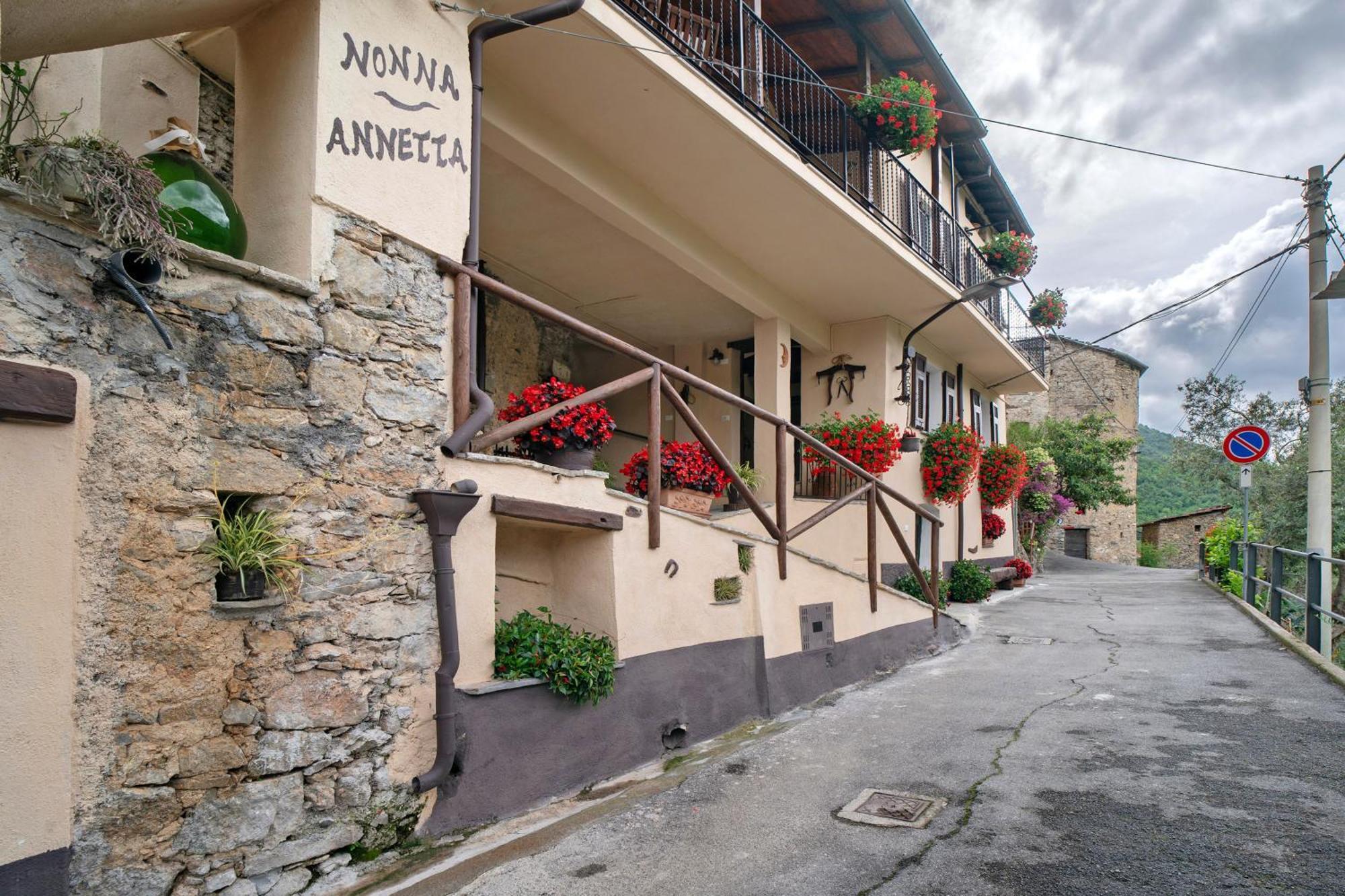 Agriturismo U' Spigu Nonna Annetta Nasino Екстер'єр фото